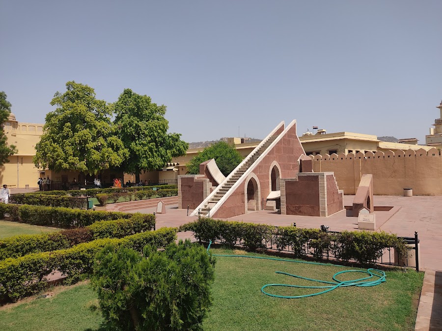Jantar Mantar - Photo 9