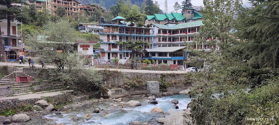 Old Manali - Photo 2