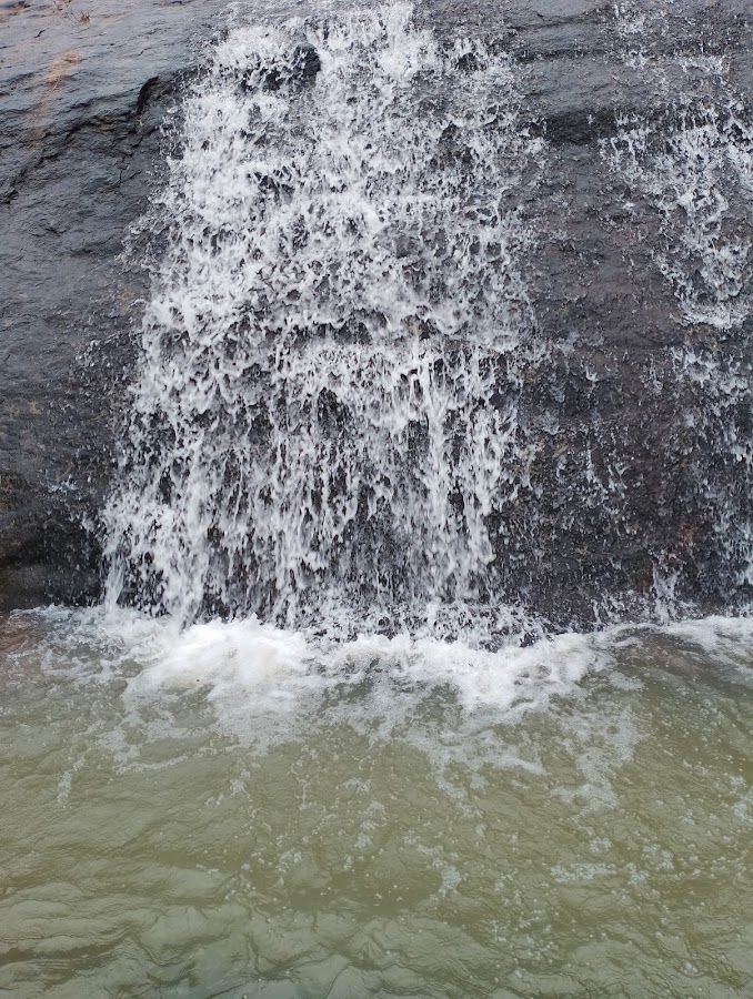 Ananthagiri Waterfalls - Photo 4