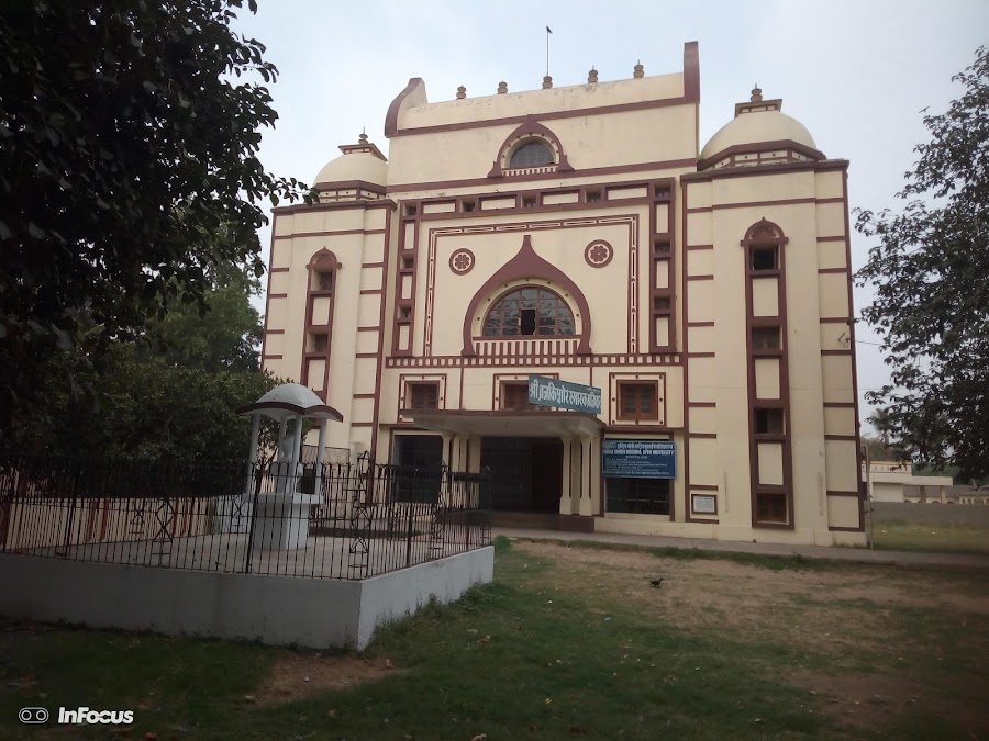 Sadaqat Ashram - Photo 3