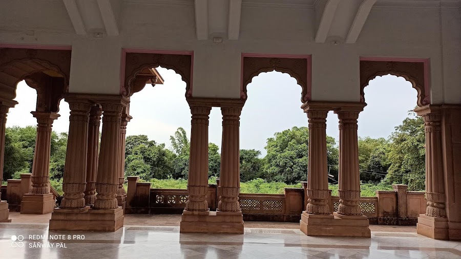 Naulakha Mandir - Photo 2