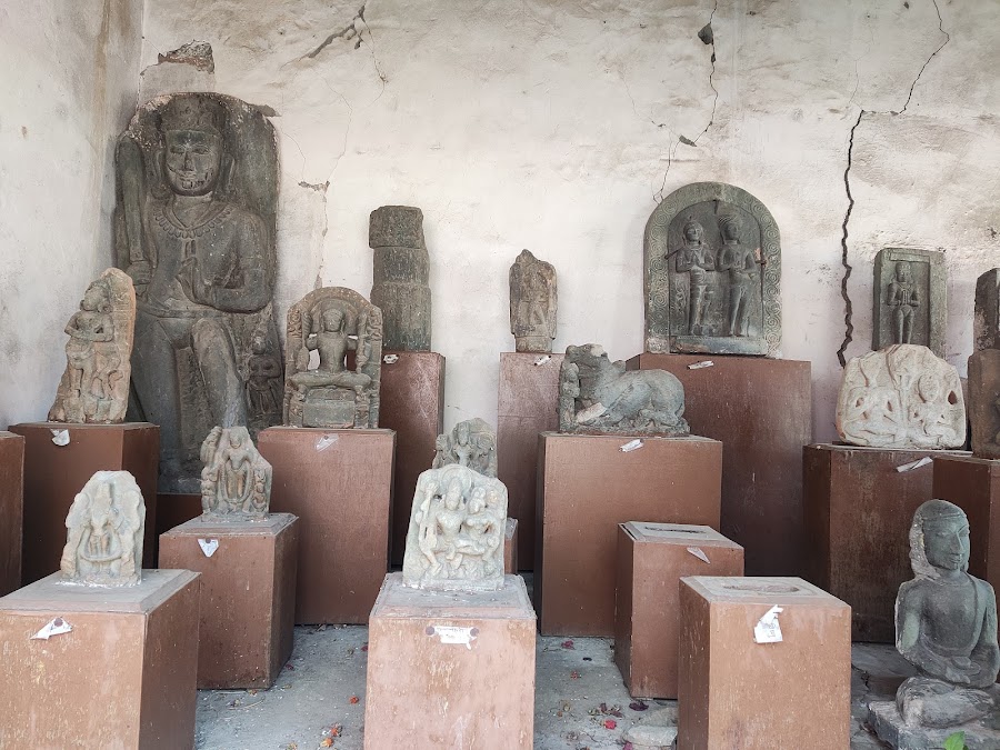 Patal Bhuvaneshwar Cave - Photo 10