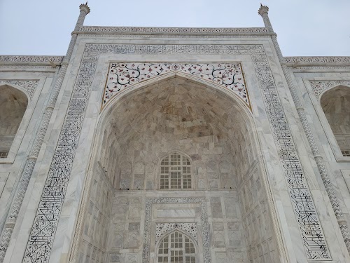 Taj Mahal - Photo 3