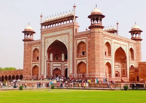 Taj Mahal - Photo 2