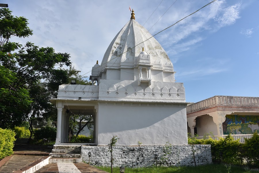 Thubonji Jain Temple - Photo 3