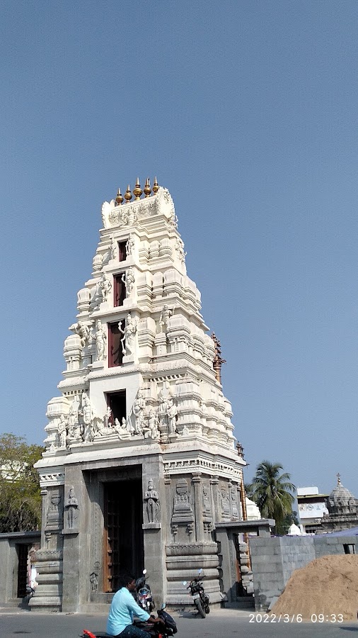 Bhavanarayana Swamy Temple - Photo 2