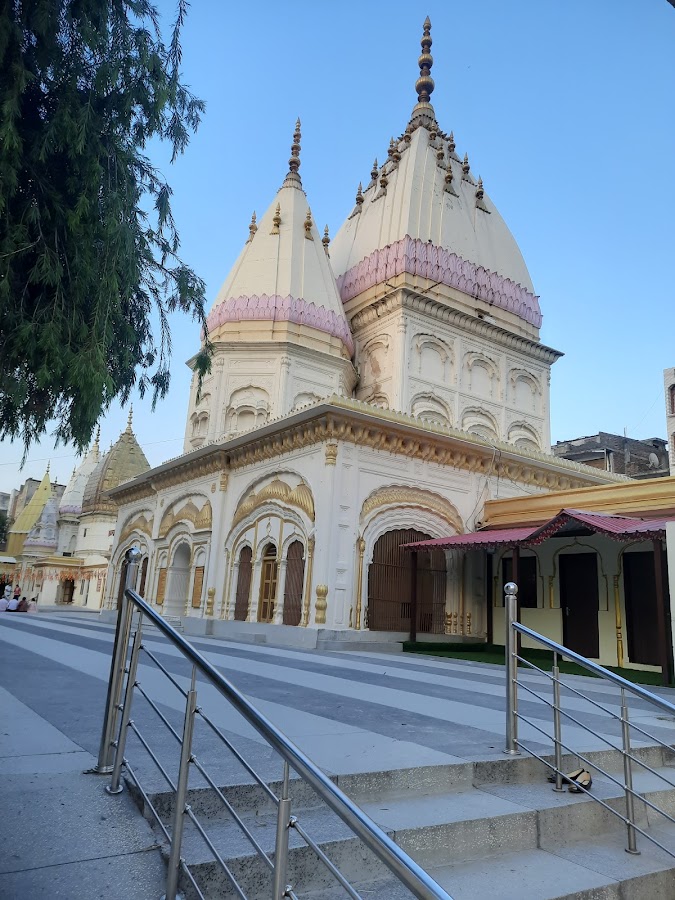 Raghunath Temple - Photo 2