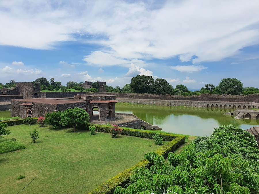 Jahaz Mahal - Photo 4