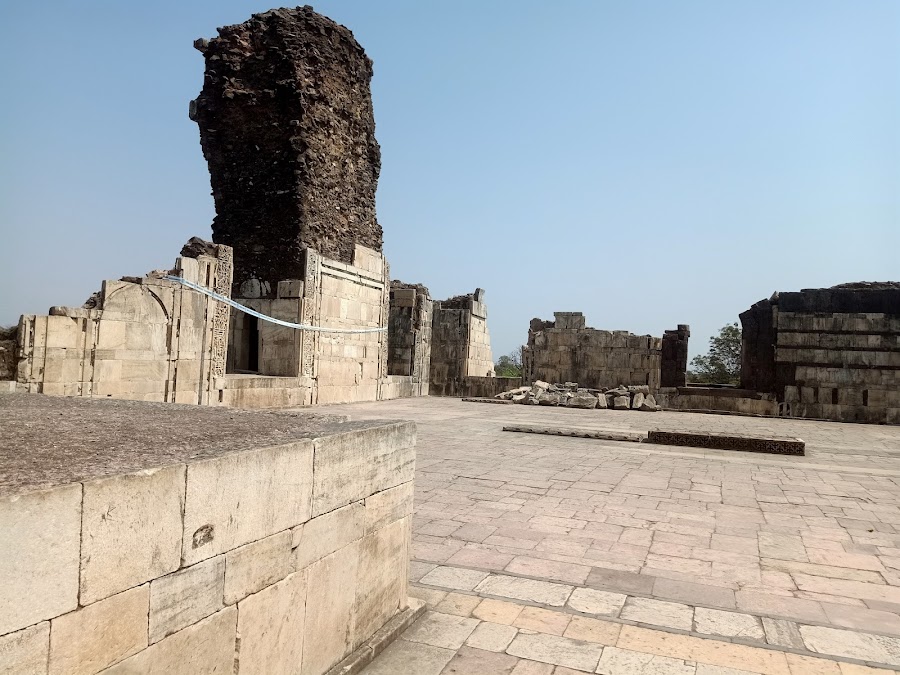 Ashrafi Mahal - Photo 2
