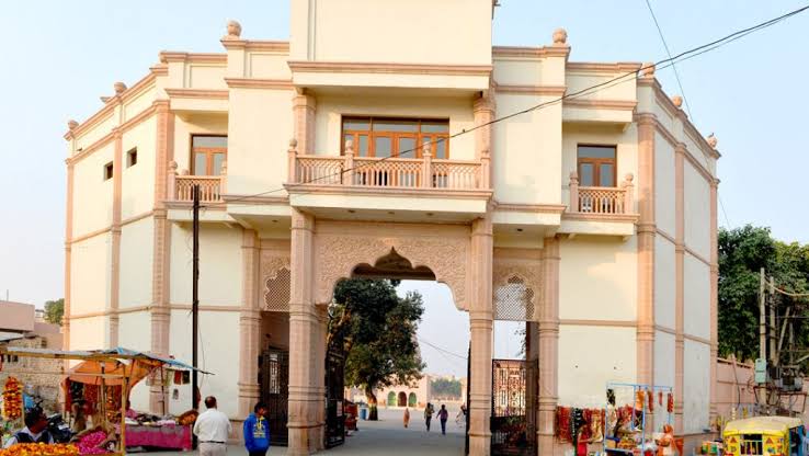 Devi Temple - Photo 3