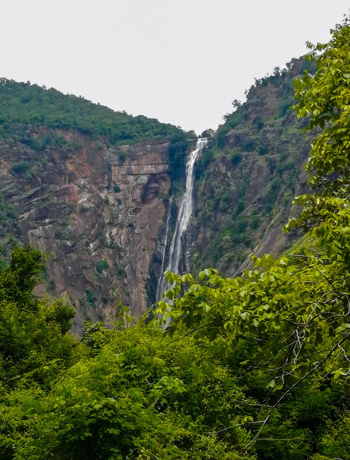 Thalaiyar Falls (Rat Tail Falls) - Photo 2