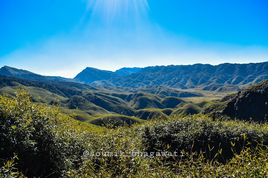 Dzukou Valley - Photo 2