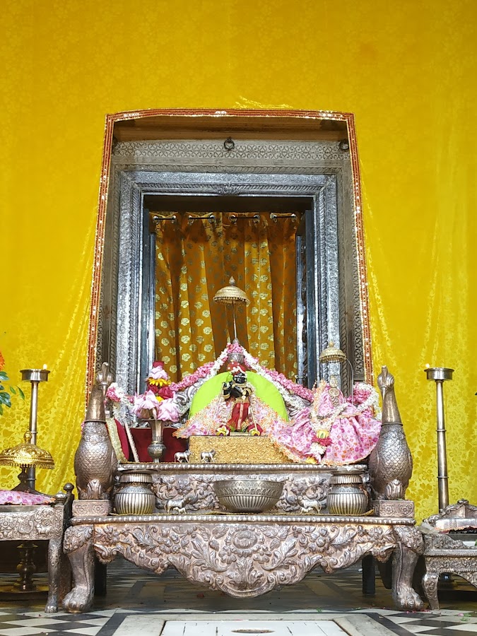 Shri Radha Raman Temple - Photo 3