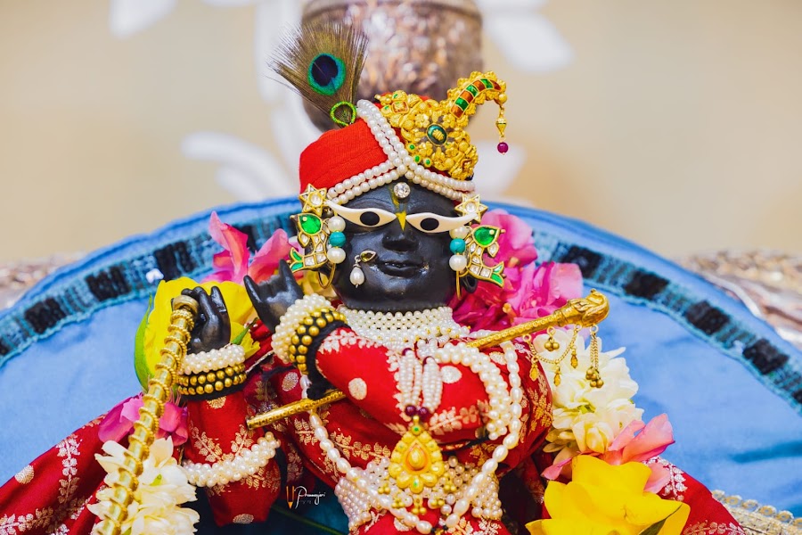 Shri Radha Raman Temple - Photo 2