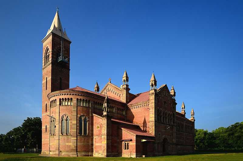 Kanpur Memorial Church - Photo 3