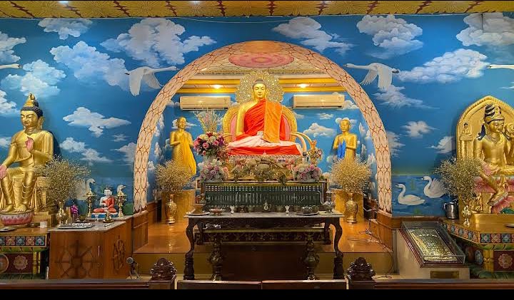 Mahabodhi Temple - Photo 4