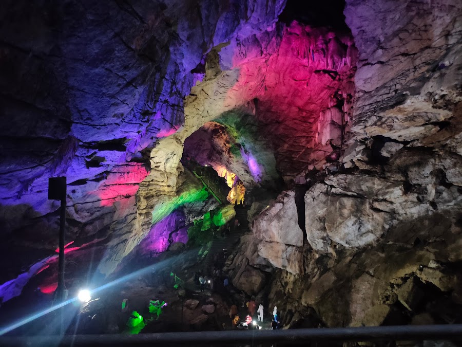 Borra Caves - Photo 3