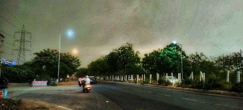 Noida - Photo 2