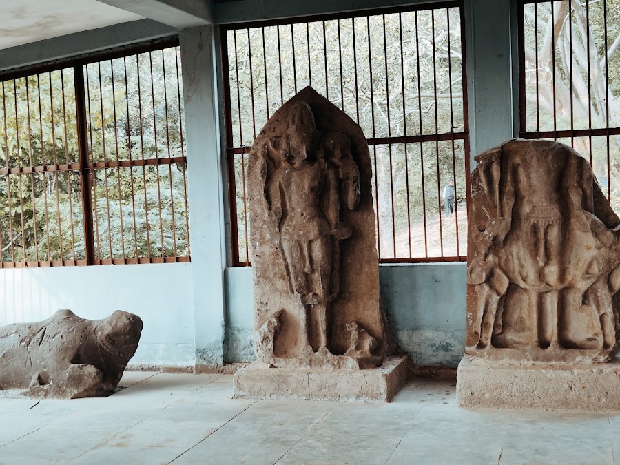 Unakoti Rock Carvings - Photo 4