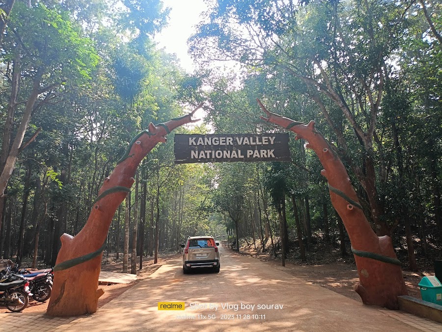 Kanger Valley National Park - Photo 2