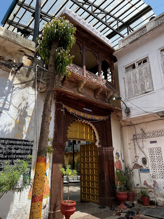 Shrinathji Temple, Nathdwara - Photo 2