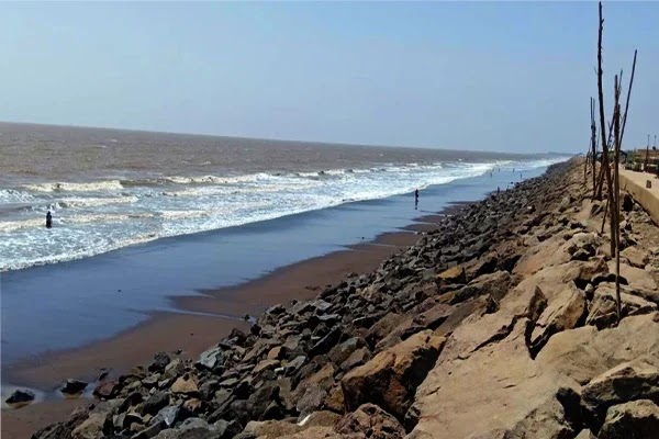 Tithal Beach - Photo 2