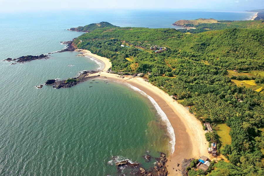 Half Moon Beach - Photo 2