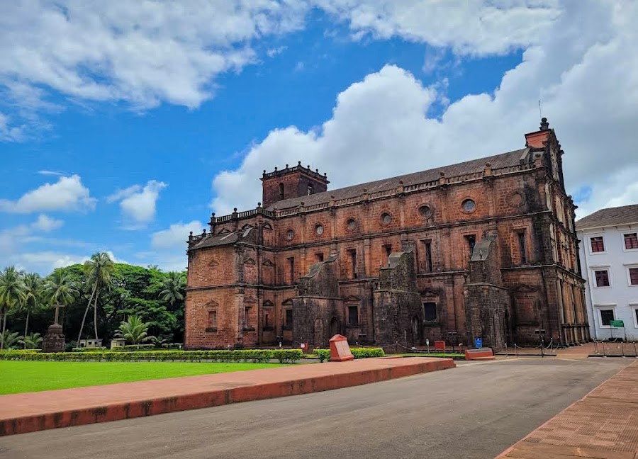 Basilica of Bom Jesus - Photo 2