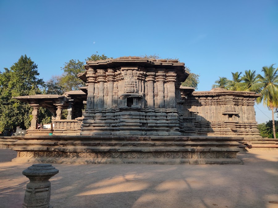 Thousand Pillar Temple - Photo 6