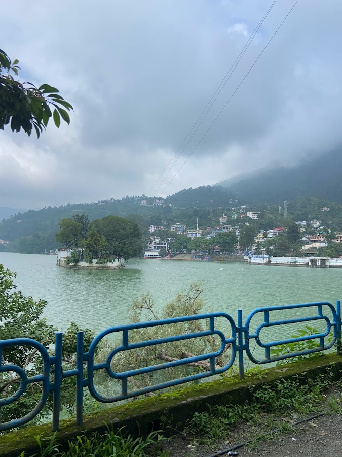 Bhimtal Lake - Photo 5