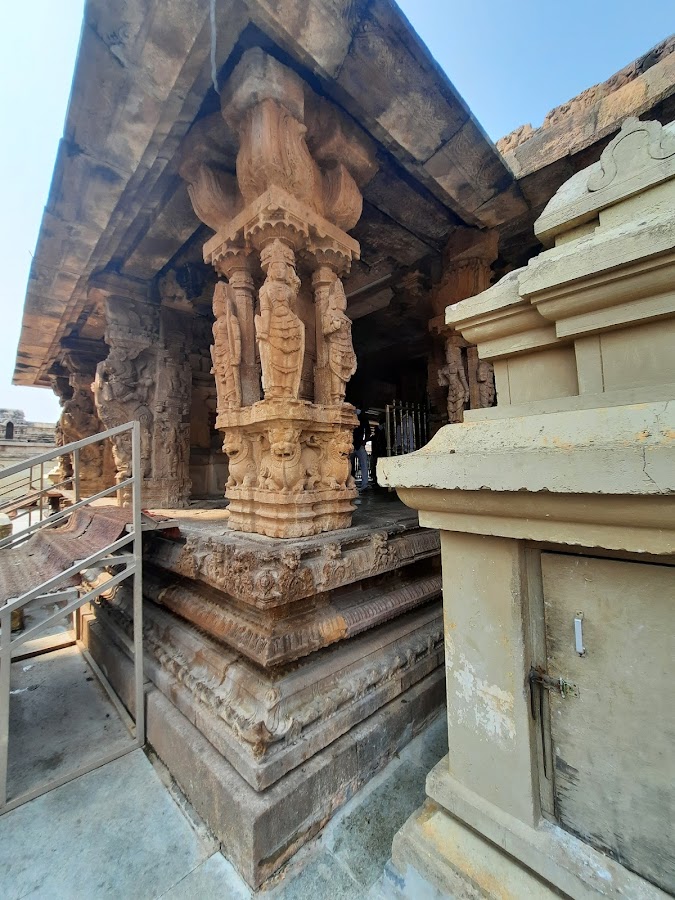 Vontimitta Kodandarama Temple - Photo 3