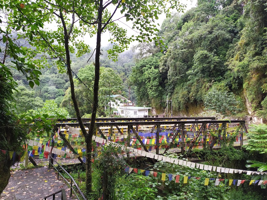 Seven Sister Waterfalls - Photo 3