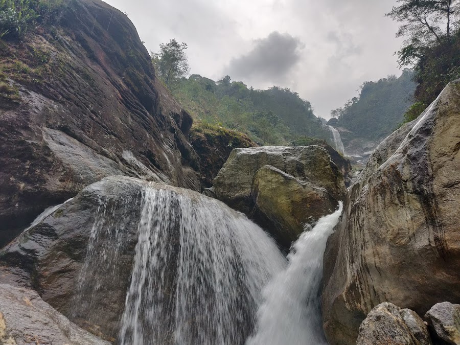 Seven Sister Waterfalls - Photo 4