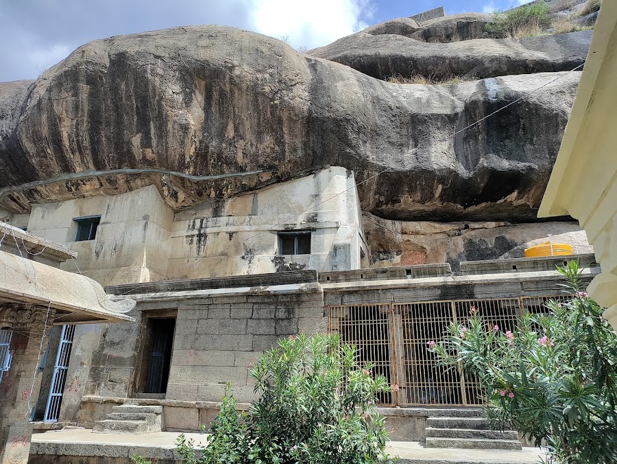Thirumalai Jain Caves - Photo 4