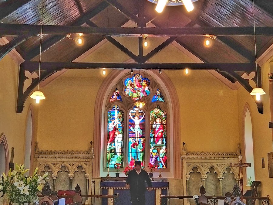 Christ Church - Photo 2