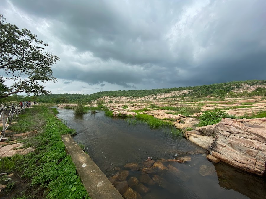 Barapahad Caves - Photo 4