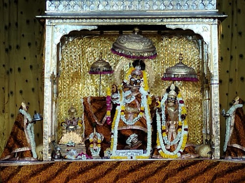 Govind Dev Ji Temple - Photo 2
