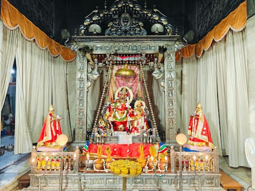 Govind Dev Ji Temple - Photo 4