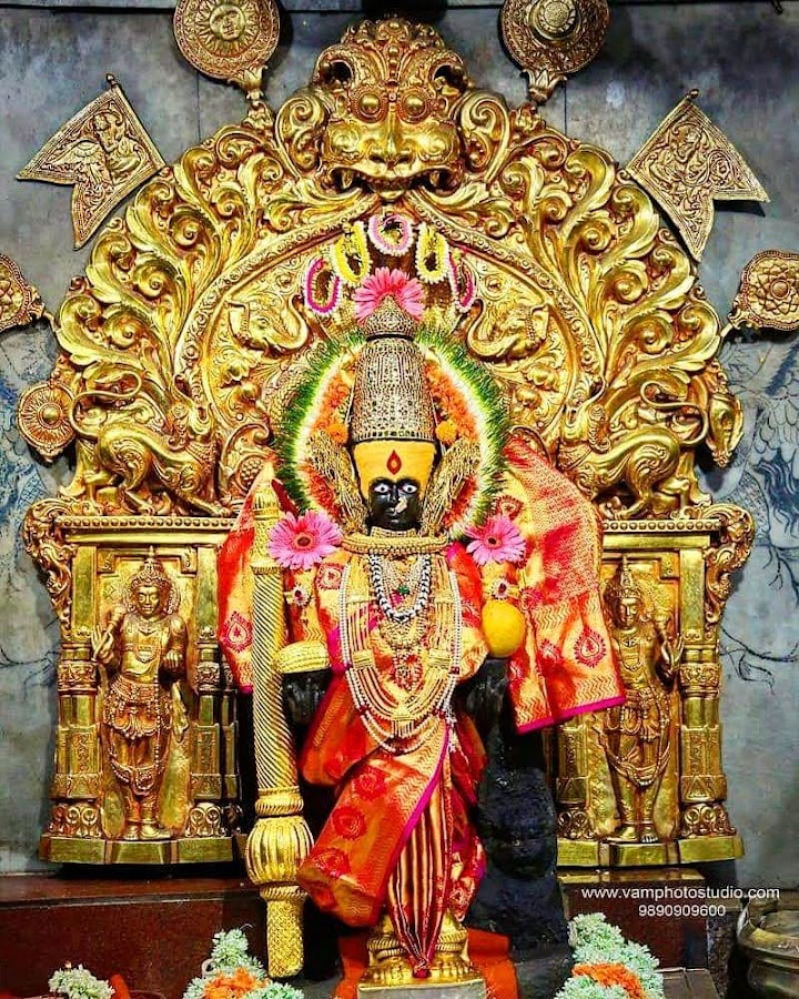 Mahalakshmi Temple - Photo 2