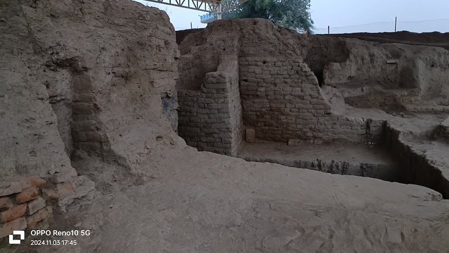 Rakhigarhi Archaeological Site - Photo 2