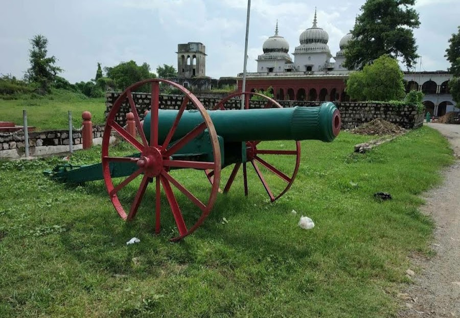 Rewa Fort - Photo 3