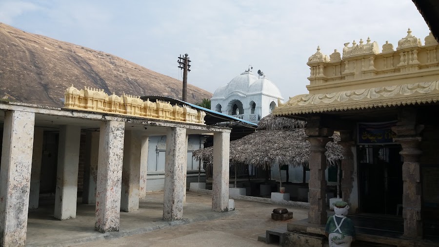 Sri Sitadevi Sametha Sri Kodhanda Rama Swamy Temple - Photo 4