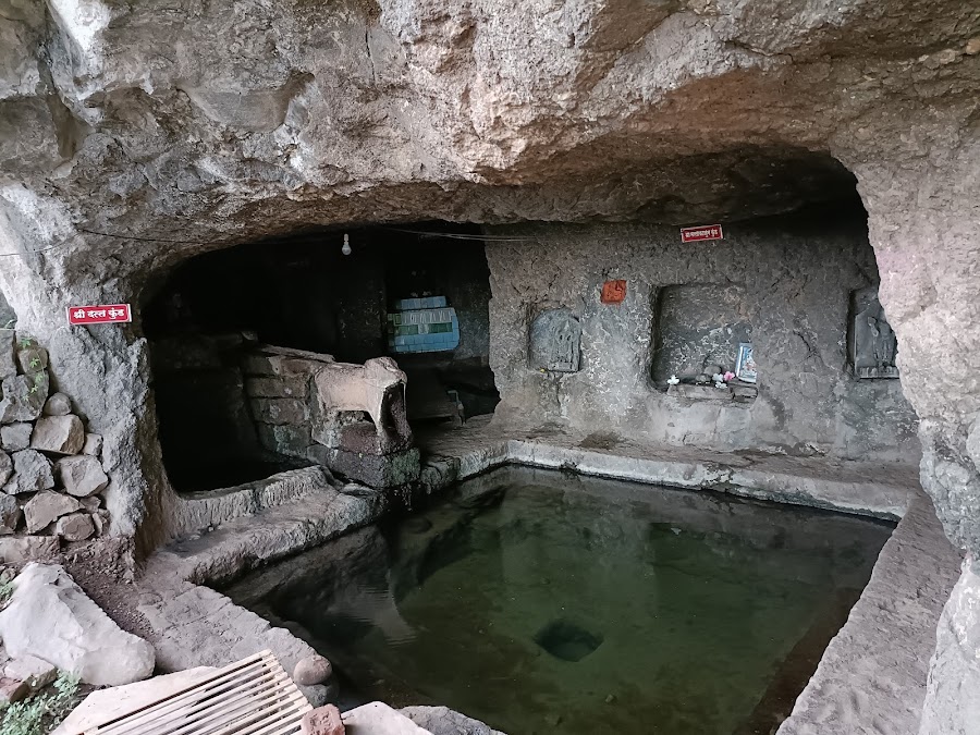 Rajpuri Caves - Photo 2
