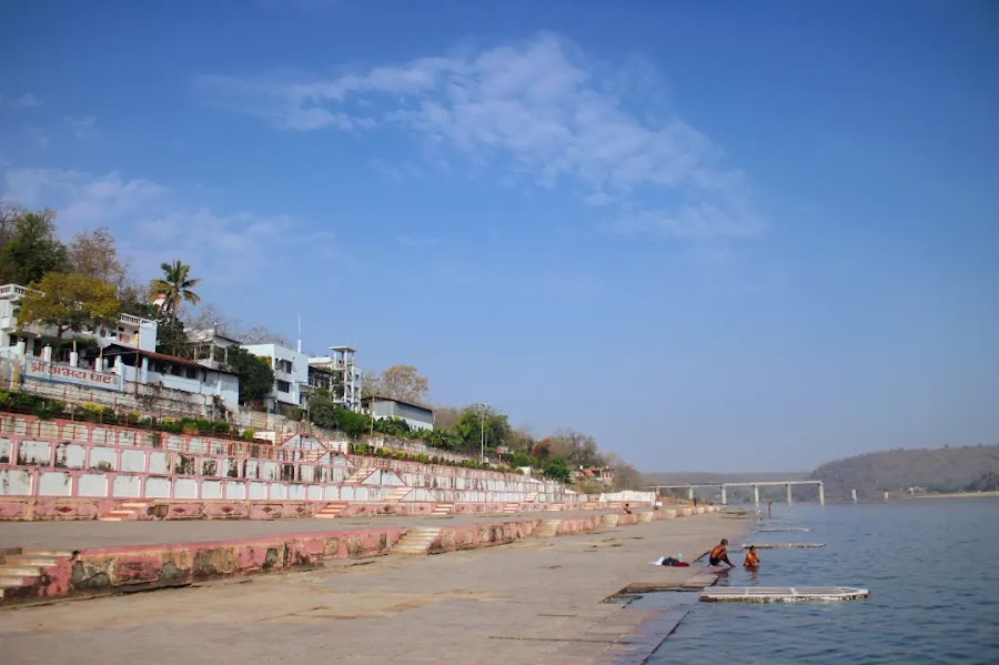 Ahilya Ghat - Photo 3
