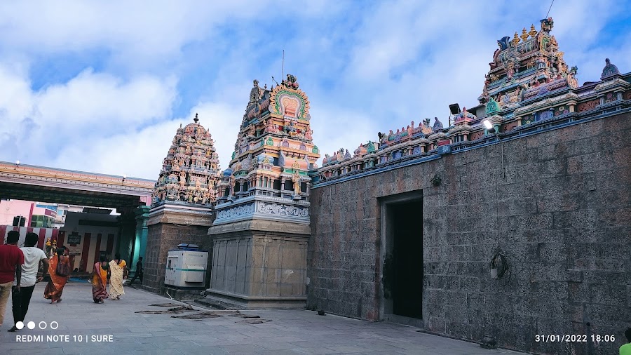 Sankaraparani Amman Kovil - Photo 2