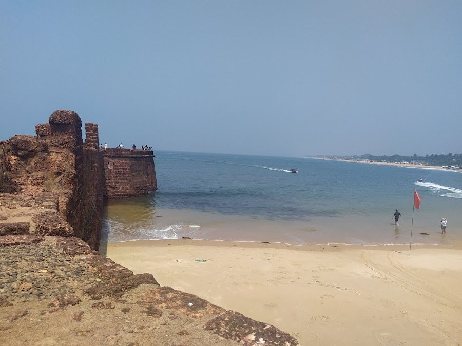Sinquerim Beach - Photo 2