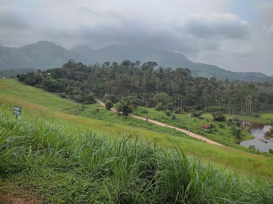 Banasura Sagar Dam - Photo 3
