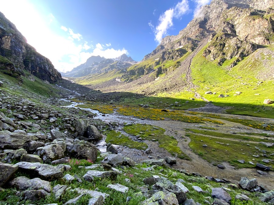 Arjun Gufa (Arjuna's Cave) - Photo 4