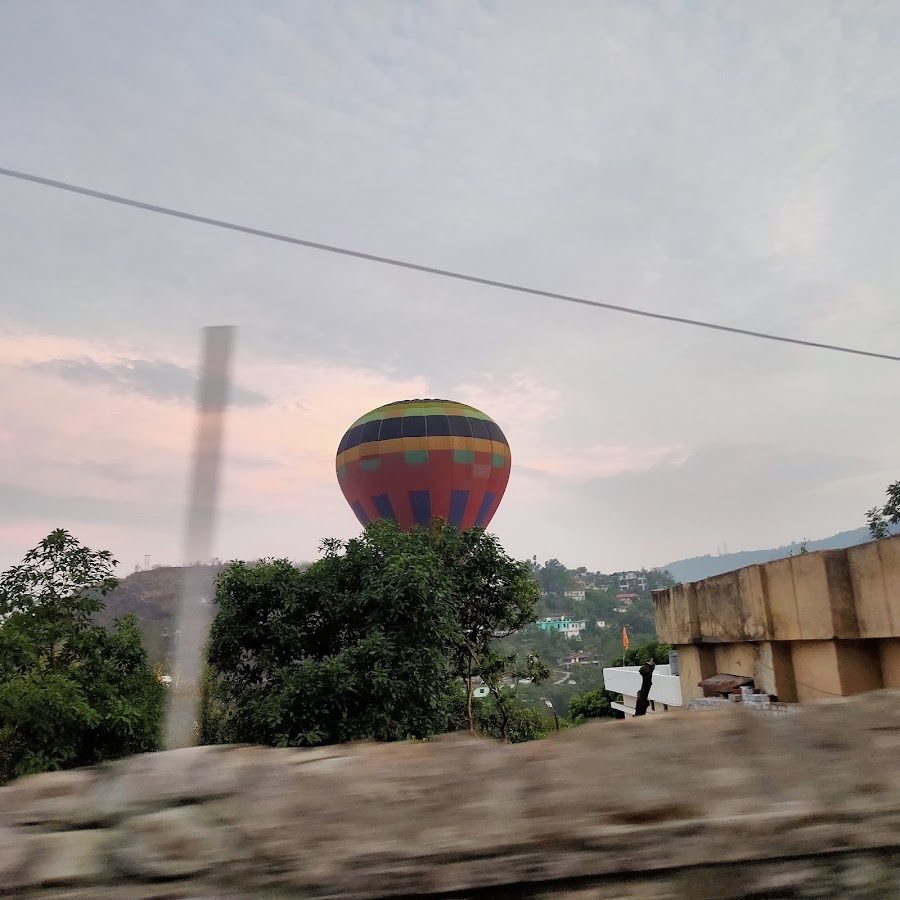 Paragliding in Naukuchiatal - Photo 3