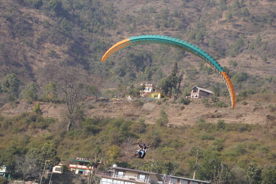 Paragliding in Naukuchiatal - Photo 9